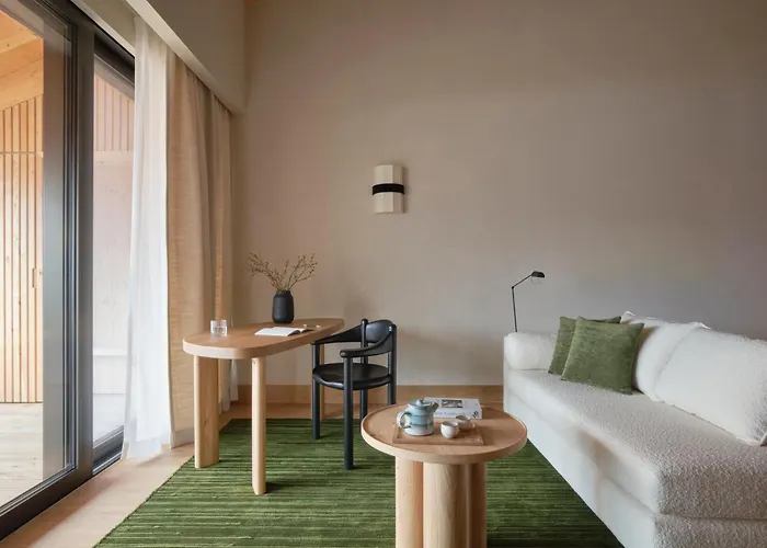 Chiemgauhof Lakeside Retreat Otel