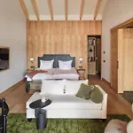 فندق Chiemgauhof Lakeside Retreat